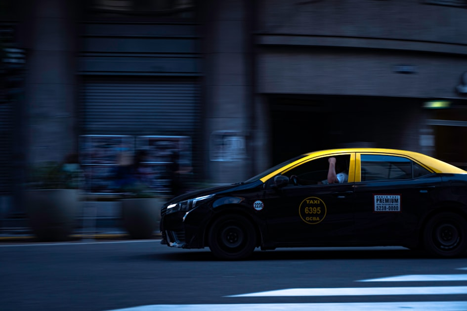 How to Book a Ride with Charlotte Taxi