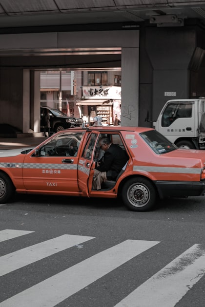 Why Choose Charlotte Taxi for Airport Transfers?
